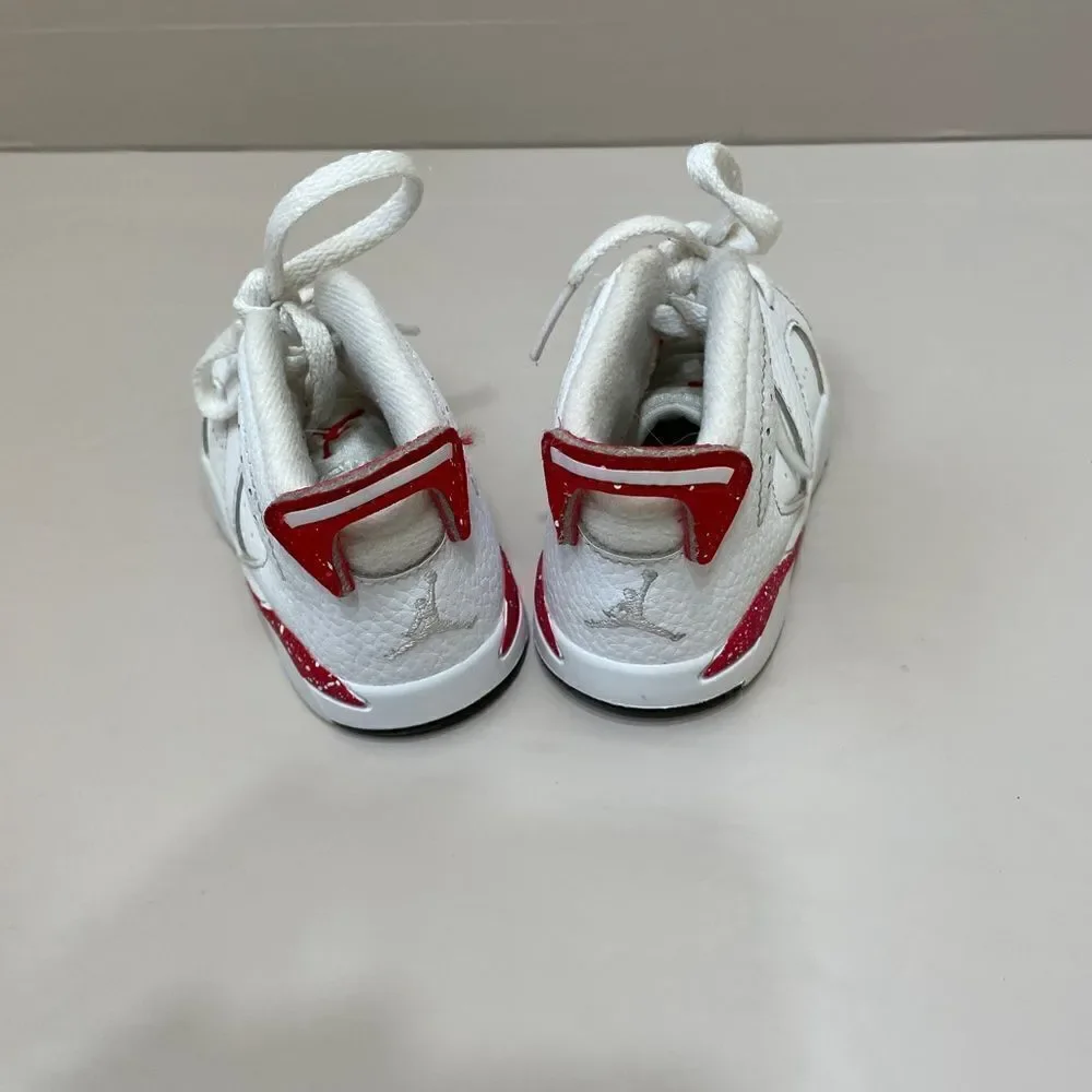 AIR‎ JORDAN 6 RETRO RED OREO SNEAKERS